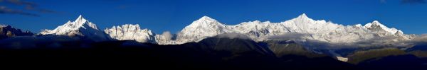 雪山视觉（雪山全景）