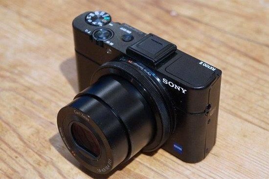 sonyrx100m2变焦（索尼rx10m4变焦倍数）-图3